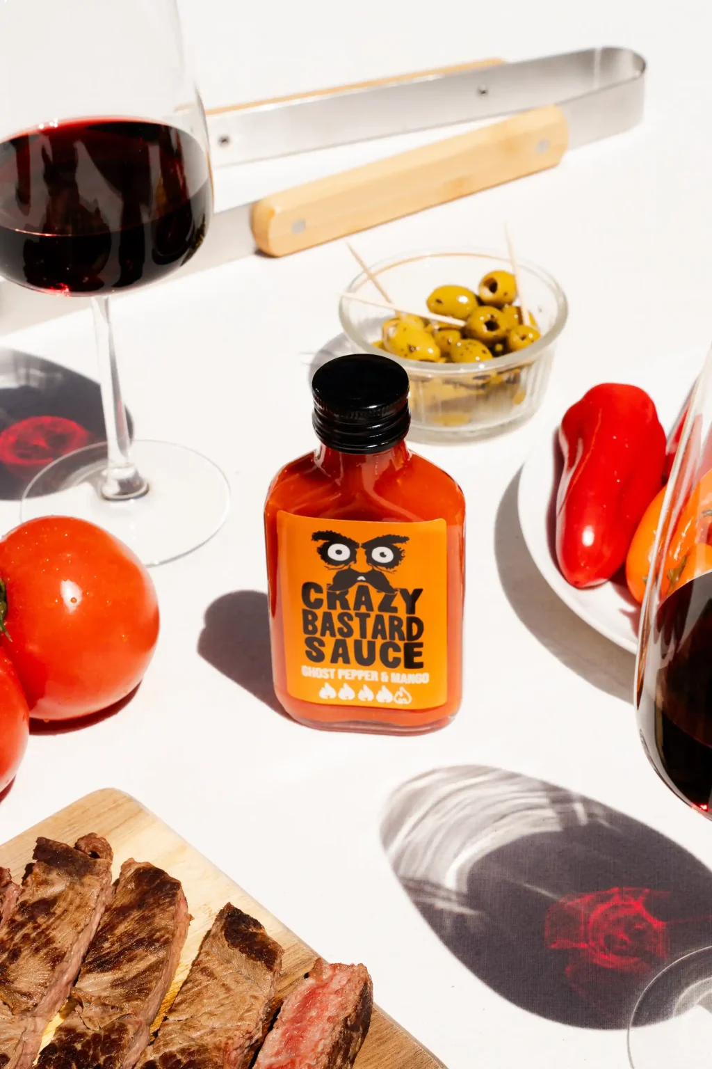photographie produit culinaire sauce piquante crazy bastard sauce
